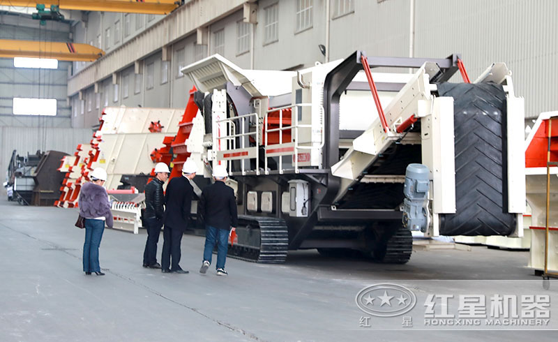 客戶來廠參觀檢測(cè)設(shè)備